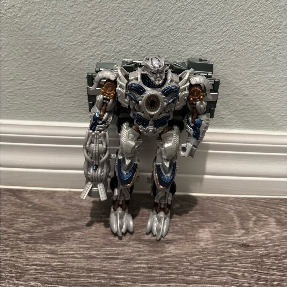 Transformers Studio Series 90 Voyager Class Age of Extinction Galvatron figure